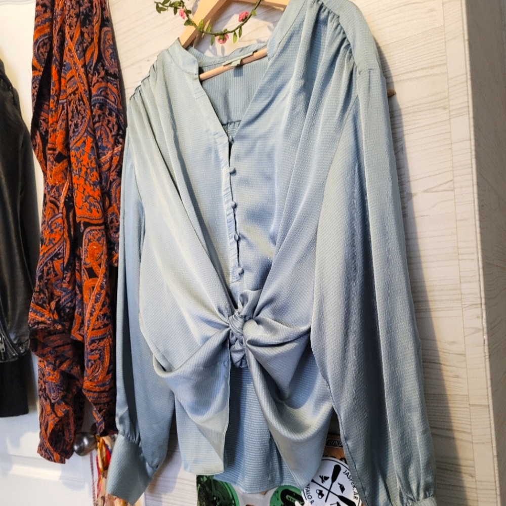 RYEGRASS silky oversized button blouse